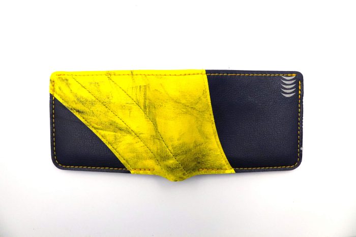 Claw Collection 6 Slot Bi-Fold Wallet