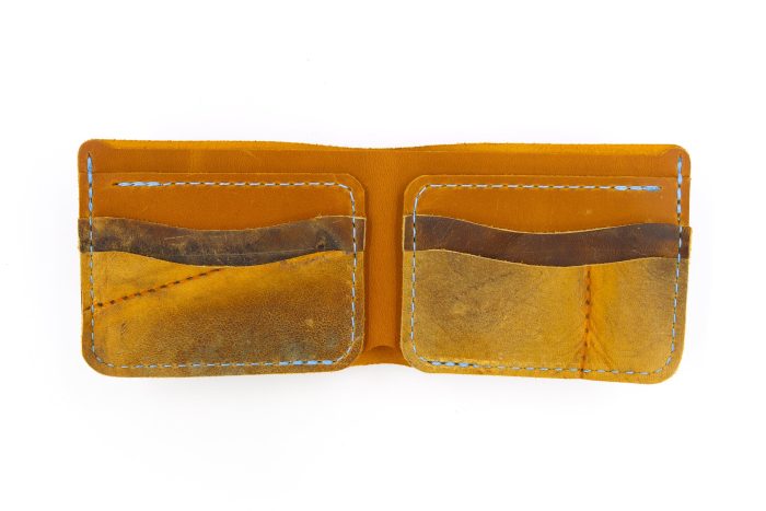 Cooper Vintage 6 Slot Bi-Fold Wallet