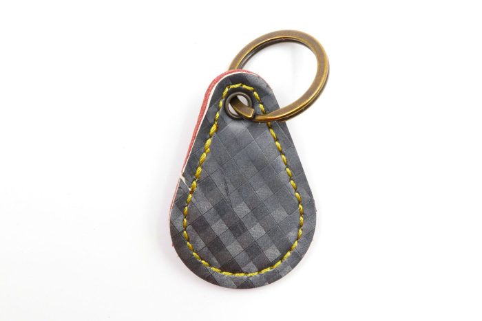 Fighting Eagle Gray Keychain
