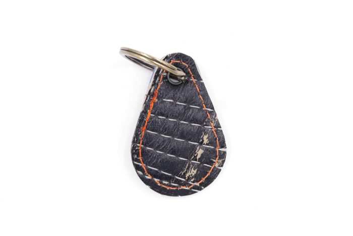 GM21 Glove Black Keychain