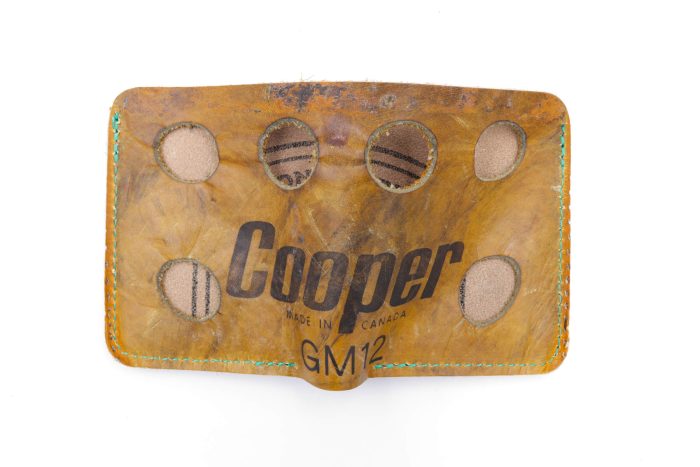 GM12 Waffle 6 Slot Square Wallet