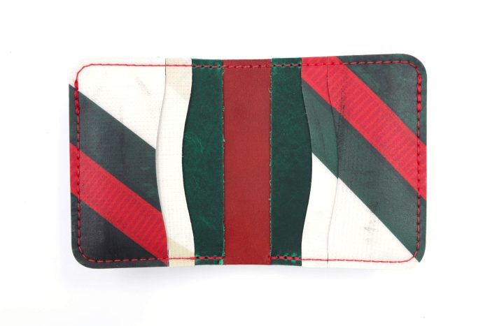 Into The Wild Collection 6 Slot Square Wallet