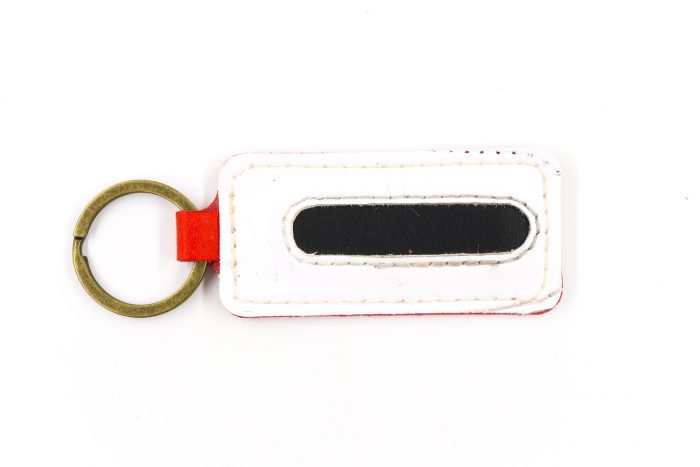 Minnesota White/Black Keychain