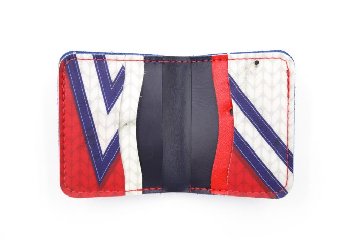 Pride of Canada Glove 1 6 Slot Square Wallet