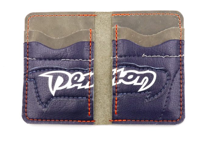 Snow Series 6 Slot Wallet