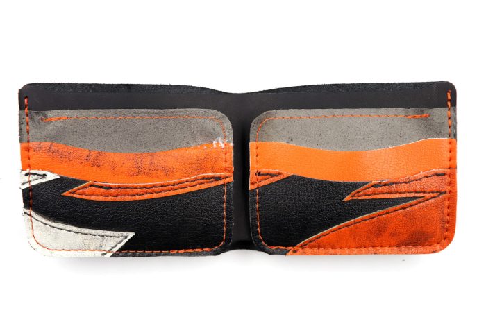 Tiger Blocker 6 Slot Bi-Fold Wallet