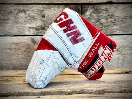 The Brick Wall Blade Putter Cover